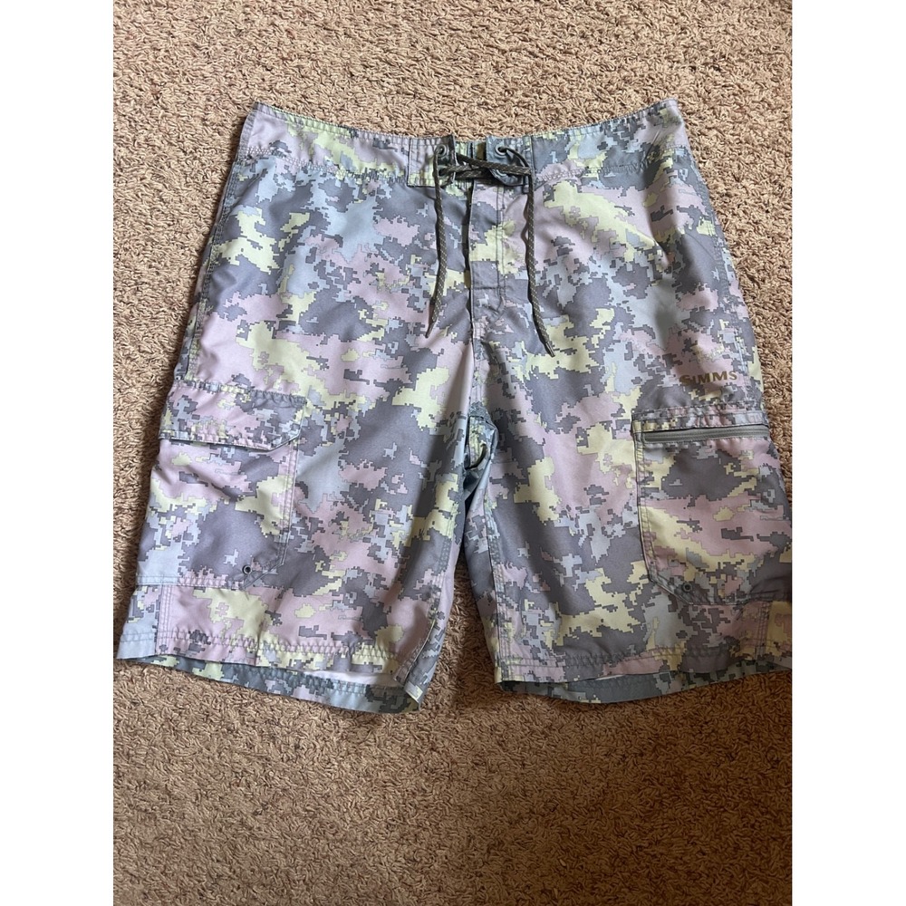 Simms Fishing Products Digital Camo Board Shorts Mens 34-36 Grey Purple Cargo